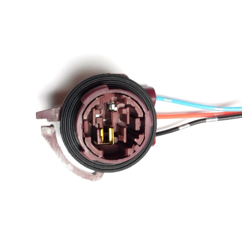 P27W / 7W lizdas, 3157